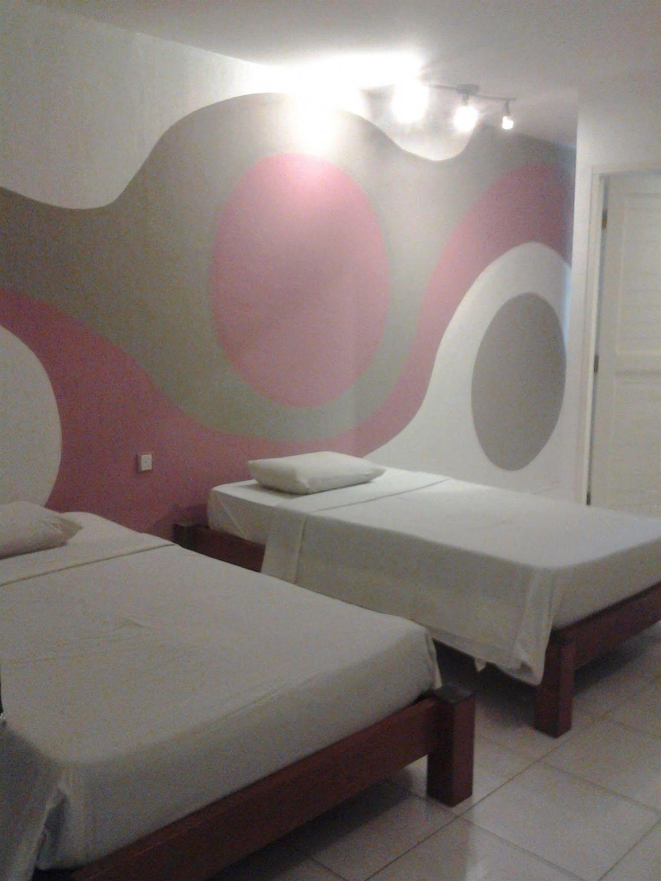Furama Lodging House Kuching Exterior photo