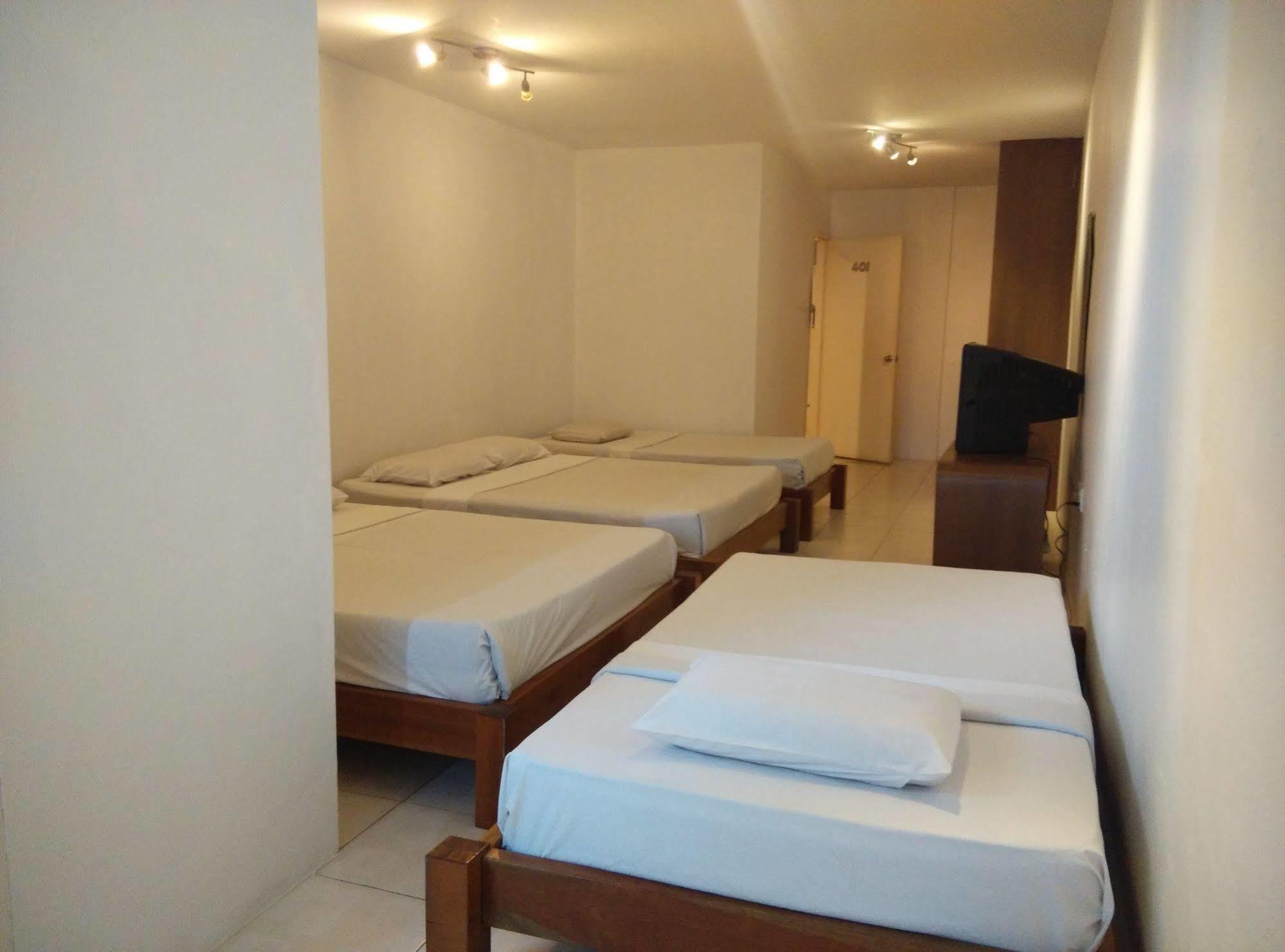 Furama Lodging House Kuching Exterior photo