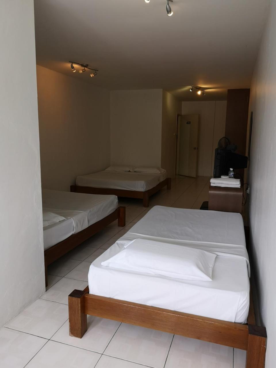 Furama Lodging House Kuching Exterior photo